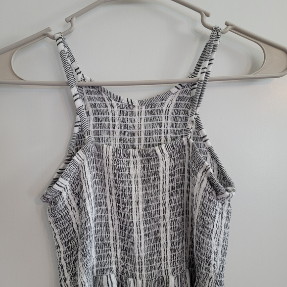 small romper - Picture 7 of 11